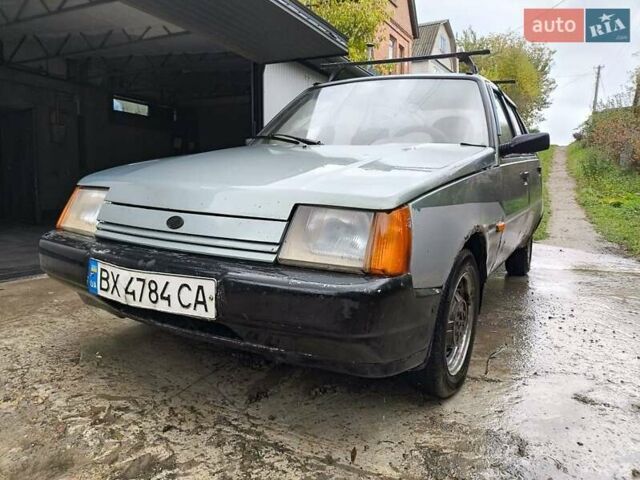 Серый ЗАЗ 1103 Славута, объемом двигателя 1.2 л и пробегом 189 тыс. км за 400 $, фото 1 на Automoto.ua