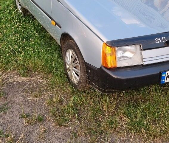 Серый ЗАЗ 1103 Славута, объемом двигателя 1.2 л и пробегом 46 тыс. км за 1700 $, фото 1 на Automoto.ua