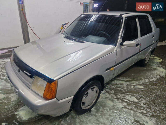 Серый ЗАЗ 1103 Славута, объемом двигателя 1.2 л и пробегом 109 тыс. км за 1700 $, фото 1 на Automoto.ua