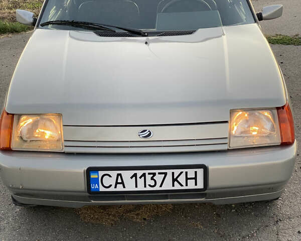 Серый ЗАЗ 1103 Славута, объемом двигателя 1.2 л и пробегом 54 тыс. км за 1550 $, фото 1 на Automoto.ua