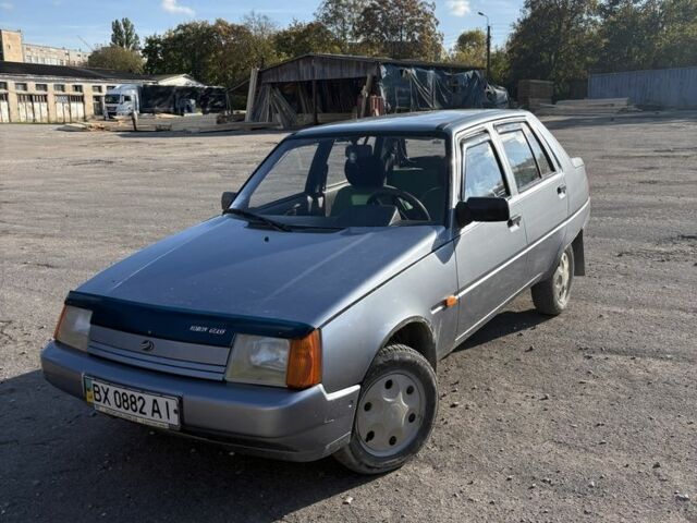 Серый ЗАЗ 1103 Славута, объемом двигателя 1.3 л и пробегом 100 тыс. км за 1650 $, фото 1 на Automoto.ua