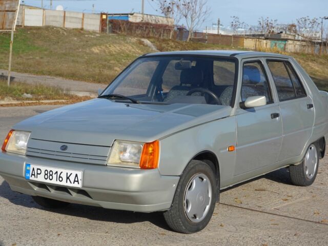 Сірий ЗАЗ 1103 Славута, об'ємом двигуна 1.2 л та пробігом 90 тис. км за 1500 $, фото 1 на Automoto.ua