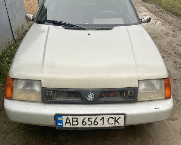 Серый ЗАЗ 1103 Славута, объемом двигателя 1.25 л и пробегом 142 тыс. км за 460 $, фото 1 на Automoto.ua