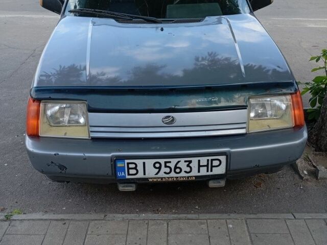 Серый ЗАЗ 1103 Славута, объемом двигателя 1.2 л и пробегом 200 тыс. км за 40000 $, фото 1 на Automoto.ua