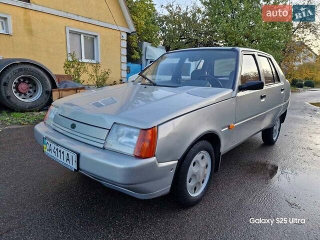 Серый ЗАЗ 1103 Славута, объемом двигателя 1.2 л и пробегом 21 тыс. км за 2250 $, фото 1 на Automoto.ua