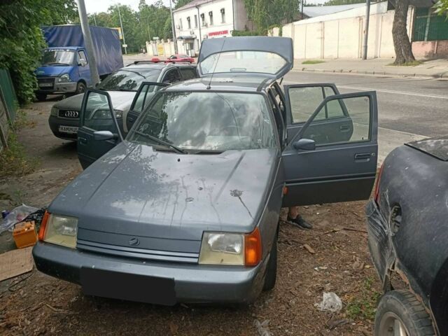 Серый ЗАЗ 1103 Славута, объемом двигателя 1.3 л и пробегом 112 тыс. км за 1200 $, фото 1 на Automoto.ua
