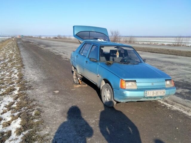 Синий ЗАЗ 1103 Славута, объемом двигателя 1.2 л и пробегом 50 тыс. км за 850 $, фото 1 на Automoto.ua