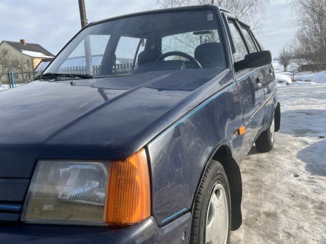 Синий ЗАЗ 1103 Славута, объемом двигателя 1.2 л и пробегом 75 тыс. км за 500 $, фото 1 на Automoto.ua