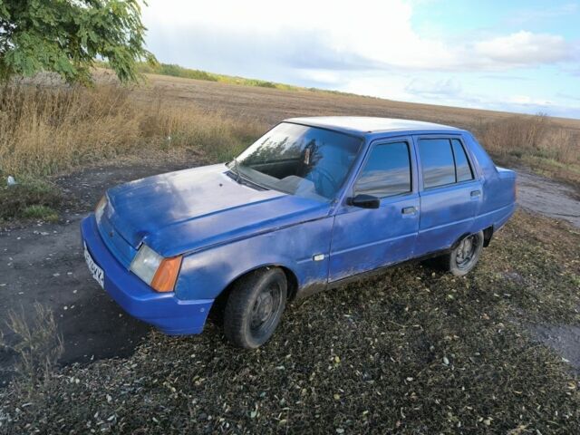 Синий ЗАЗ 1103 Славута, объемом двигателя 1.2 л и пробегом 112 тыс. км за 624 $, фото 1 на Automoto.ua