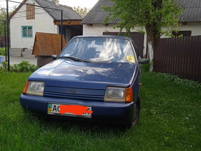 Синий ЗАЗ 1103 Славута, объемом двигателя 1.2 л и пробегом 142 тыс. км за 877 $, фото 1 на Automoto.ua