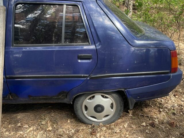 Синий ЗАЗ 1103 Славута, объемом двигателя 1.2 л и пробегом 167 тыс. км за 597 $, фото 1 на Automoto.ua