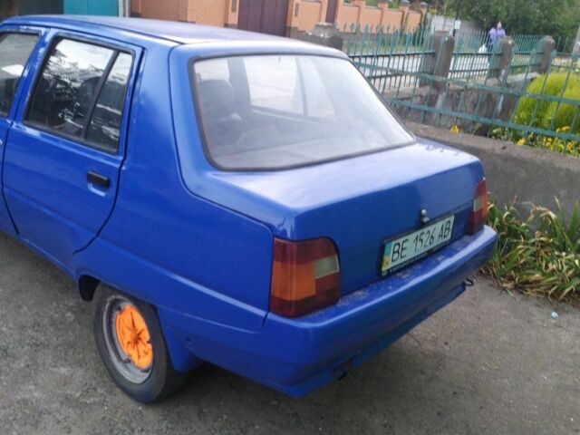 Синий ЗАЗ 1103 Славута, объемом двигателя 1.2 л и пробегом 200 тыс. км за 1100 $, фото 1 на Automoto.ua