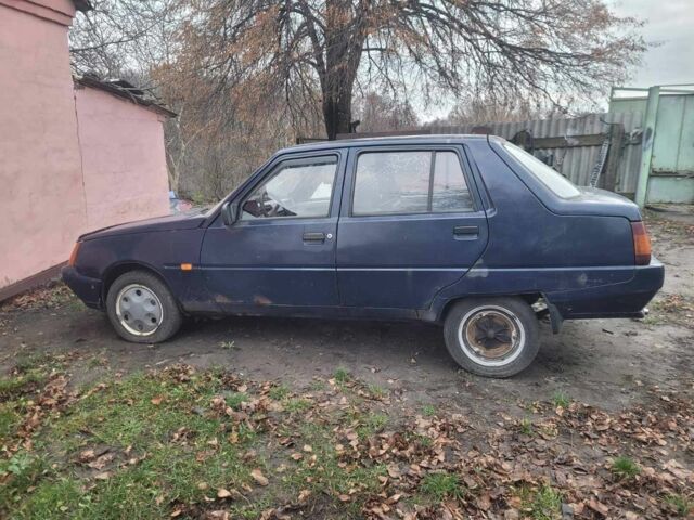 Синий ЗАЗ 1103 Славута, объемом двигателя 0 л и пробегом 140 тыс. км за 699 $, фото 1 на Automoto.ua