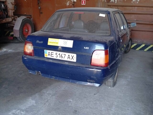 ЗАЗ 1103 Славута 2006 в Пятихатках на Automoto.ua Синий ЗАЗ 1103 Славута, объемом двигателя 1.2 л и пробегом 150 тыс. км за 505 $, фото 1 на Automoto.ua