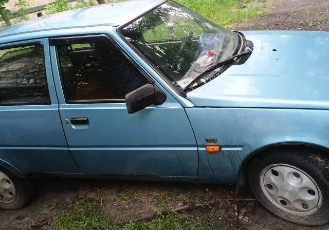 Синий ЗАЗ 1103 Славута, объемом двигателя 1 л и пробегом 120 тыс. км за 721 $, фото 1 на Automoto.ua