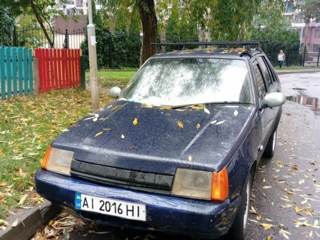 Синий ЗАЗ 1103 Славута, объемом двигателя 1.2 л и пробегом 120 тыс. км за 1100 $, фото 1 на Automoto.ua