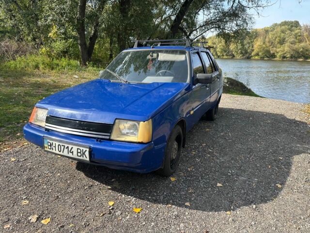 Синий ЗАЗ 1103 Славута, объемом двигателя 1.2 л и пробегом 200 тыс. км за 670 $, фото 1 на Automoto.ua