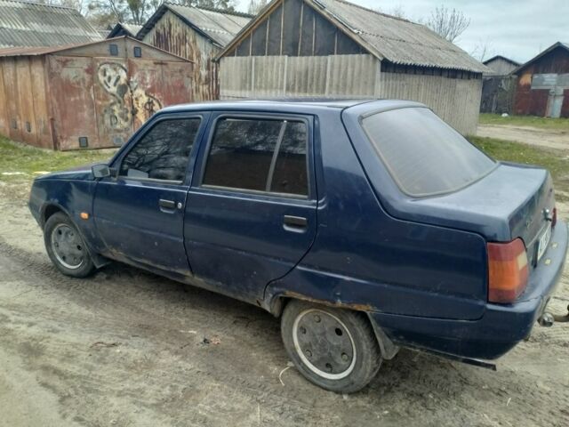 Синий ЗАЗ 1103 Славута, объемом двигателя 1.3 л и пробегом 200 тыс. км за 807 $, фото 1 на Automoto.ua