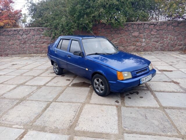 ЗАЗ 1103 Славута 2003 в Кропивницком (Кировограде) на Automoto.ua Синий ЗАЗ 1103 Славута, объемом двигателя 1.2 л и пробегом 123 тыс. км за 1100 $, фото 1 на Automoto.ua