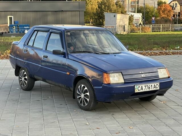 ЗАЗ 1103 Славута 2003 в Черкассах на Automoto.ua Синий ЗАЗ 1103 Славута, объемом двигателя 1.2 л и пробегом 123 тыс. км за 559 $, фото 1 на Automoto.ua