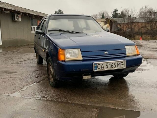 Синий ЗАЗ 1103 Славута, объемом двигателя 1.2 л и пробегом 100 тыс. км за 650 $, фото 1 на Automoto.ua