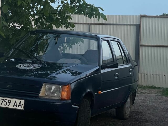 Синий ЗАЗ 1103 Славута, объемом двигателя 1.3 л и пробегом 170 тыс. км за 1050 $, фото 1 на Automoto.ua