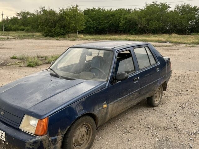 Синий ЗАЗ 1103 Славута, объемом двигателя 1.2 л и пробегом 200 тыс. км за 444 $, фото 1 на Automoto.ua