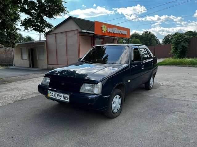 Синий ЗАЗ 1103 Славута, объемом двигателя 1.2 л и пробегом 138 тыс. км за 750 $, фото 1 на Automoto.ua