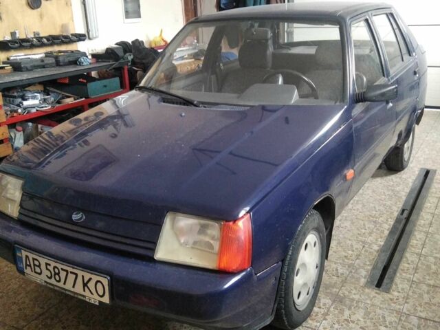 Синій ЗАЗ 1103 Славута, об'ємом двигуна 1.3 л та пробігом 40 тис. км за 2000 $, фото 1 на Automoto.ua