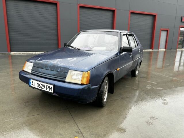 Синий ЗАЗ 1103 Славута, объемом двигателя 1.2 л и пробегом 198 тыс. км за 800 $, фото 1 на Automoto.ua