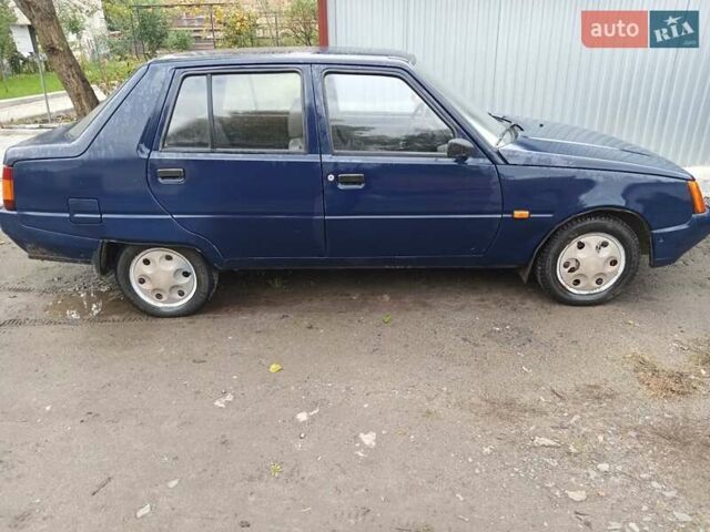 Синий ЗАЗ 1103 Славута, объемом двигателя 1.2 л и пробегом 45 тыс. км за 1500 $, фото 1 на Automoto.ua