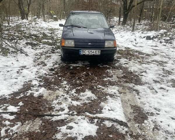 Синий ЗАЗ 1103 Славута, объемом двигателя 1.1 л и пробегом 130 тыс. км за 750 $, фото 1 на Automoto.ua