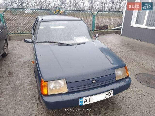 Синий ЗАЗ 1103 Славута, объемом двигателя 1.2 л и пробегом 200 тыс. км за 800 $, фото 1 на Automoto.ua