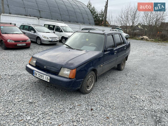 Синий ЗАЗ 1103 Славута, объемом двигателя 1.2 л и пробегом 69 тыс. км за 799 $, фото 1 на Automoto.ua