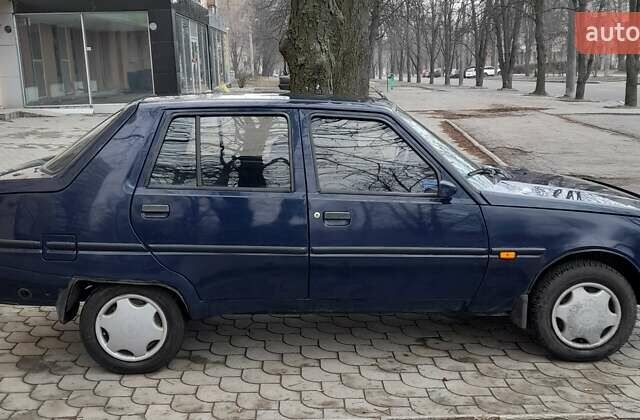 Синій ЗАЗ 1103 Славута, об'ємом двигуна 1.2 л та пробігом 145 тис. км за 950 $, фото 1 на Automoto.ua