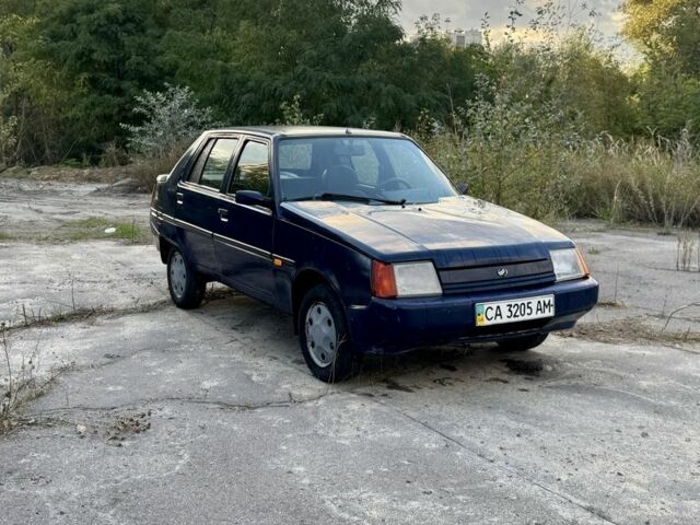 Синий ЗАЗ 1103 Славута, объемом двигателя 1.2 л и пробегом 206 тыс. км за 850 $, фото 1 на Automoto.ua