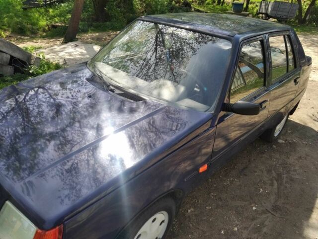 Синий ЗАЗ 1103 Славута, объемом двигателя 1.3 л и пробегом 1 тыс. км за 2500 $, фото 1 на Automoto.ua