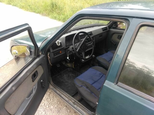 Зелений ЗАЗ 1103 Славута, об'ємом двигуна 1.2 л та пробігом 325 тис. км за 600 $, фото 1 на Automoto.ua
