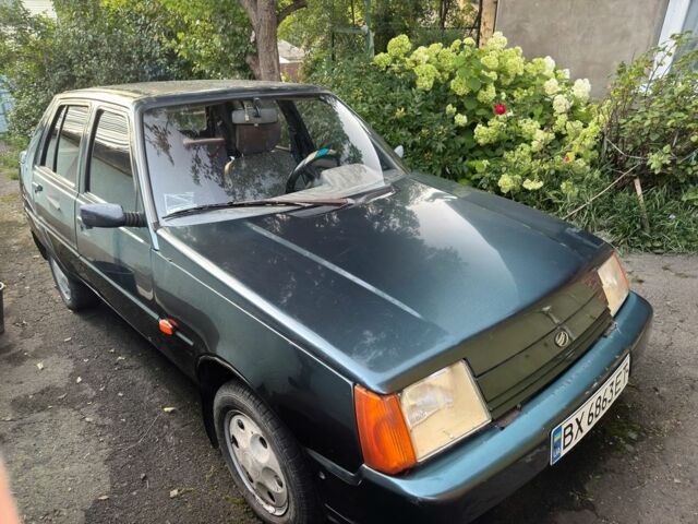 ЗАЗ 1103 Славута 2005 в Хмельницком на Automoto.ua Зеленый ЗАЗ 1103 Славута, объемом двигателя 1.2 л и пробегом 97 тыс. км за 952 $, фото 1 на Automoto.ua