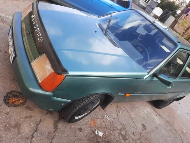 Зелений ЗАЗ 1103 Славута, об'ємом двигуна 1.2 л та пробігом 3 тис. км за 1100 $, фото 1 на Automoto.ua