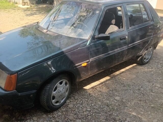 Зеленый ЗАЗ 1103 Славута, объемом двигателя 1.2 л и пробегом 130 тыс. км за 650 $, фото 1 на Automoto.ua