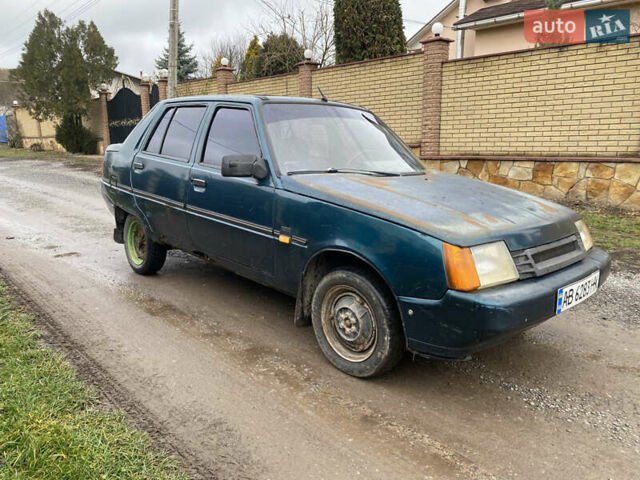 Зеленый ЗАЗ 1103 Славута, объемом двигателя 1.2 л и пробегом 320 тыс. км за 550 $, фото 1 на Automoto.ua