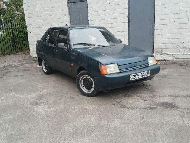 Зелений ЗАЗ 1103 Славута, об'ємом двигуна 1 л та пробігом 200 тис. км за 594 $, фото 1 на Automoto.ua