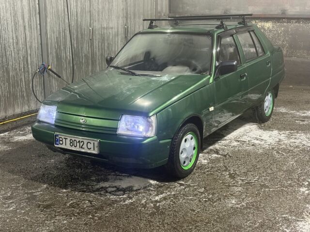 Зелений ЗАЗ 1103 Славута, об'ємом двигуна 1.2 л та пробігом 444 тис. км за 775 $, фото 1 на Automoto.ua