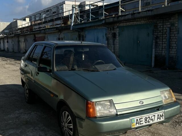 Зеленый ЗАЗ 1103 Славута, объемом двигателя 1.2 л и пробегом 200 тыс. км за 550 $, фото 1 на Automoto.ua