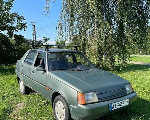 Зеленый ЗАЗ 1103 Славута, объемом двигателя 1.2 л и пробегом 50 тыс. км за 1500 $, фото 1 на Automoto.ua