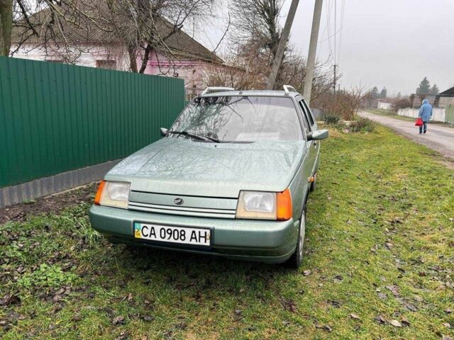 Зеленый ЗАЗ 1103 Славута, объемом двигателя 1.2 л и пробегом 264 тыс. км за 1000 $, фото 1 на Automoto.ua