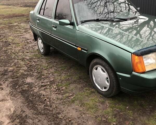 Зелений ЗАЗ 1103 Славута, об'ємом двигуна 1.2 л та пробігом 76 тис. км за 1300 $, фото 1 на Automoto.ua