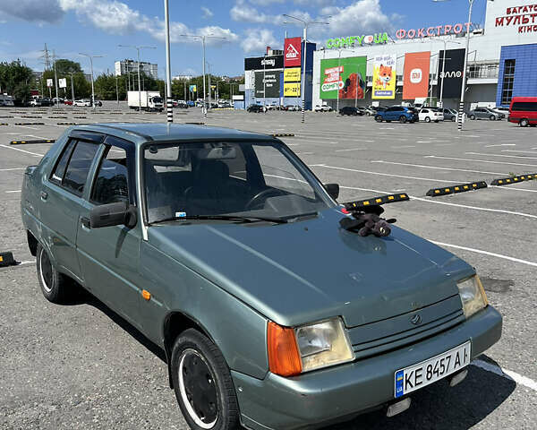 Зелений ЗАЗ 1103 Славута, об'ємом двигуна 1.2 л та пробігом 150 тис. км за 1100 $, фото 1 на Automoto.ua
