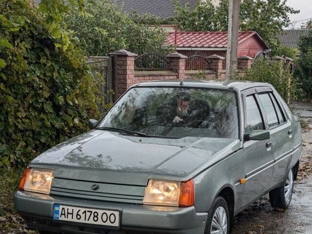 ЗАЗ 1103 Славута 2008 в Ярмолинцы на Automoto.ua Зеленый ЗАЗ 1103 Славута, объемом двигателя 1.3 л и пробегом 39 тыс. км за 1750 $, фото 1 на Automoto.ua